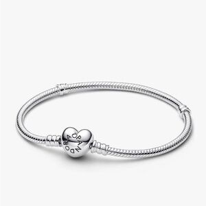Pandora moments heart clasp charm bracelet